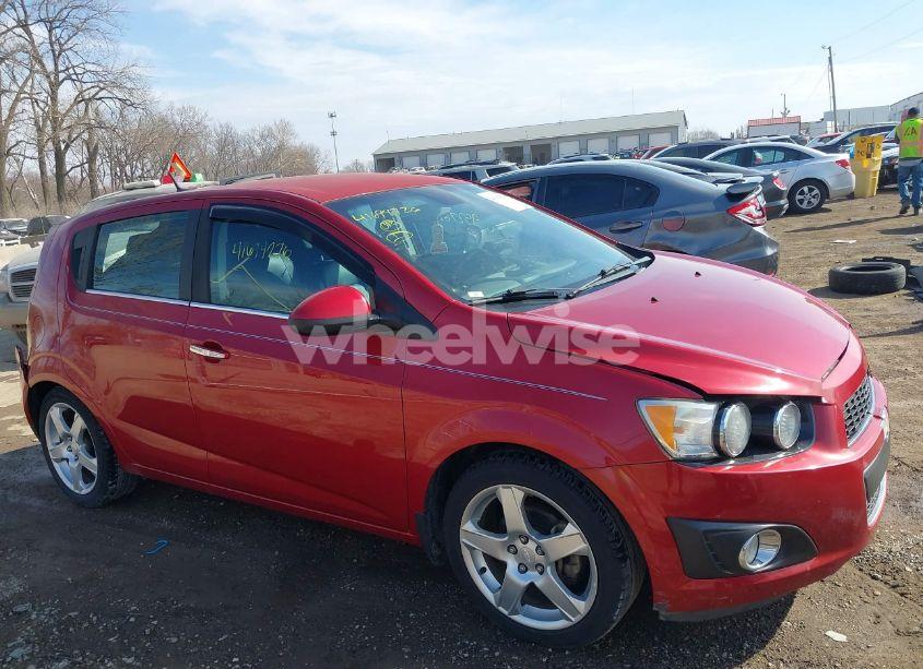 Photo 13 of 2013 Chevrolet Sonic LTZ AUTO (VIN 1G1JE6SH4D4167237)