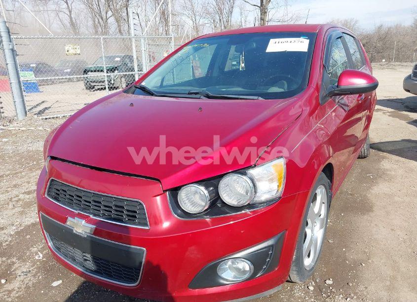 Photo 2 of 2013 Chevrolet Sonic LTZ AUTO (VIN 1G1JE6SH4D4167237)