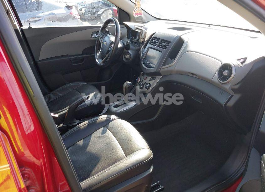 Photo 5 of 2013 Chevrolet Sonic LTZ AUTO (VIN 1G1JE6SH4D4167237)