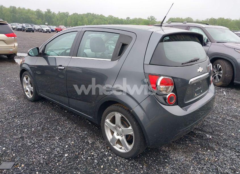 Photo 3 of 2013 Chevrolet Sonic LTZ AUTO (VIN 1G1JE6SH8D4172635)