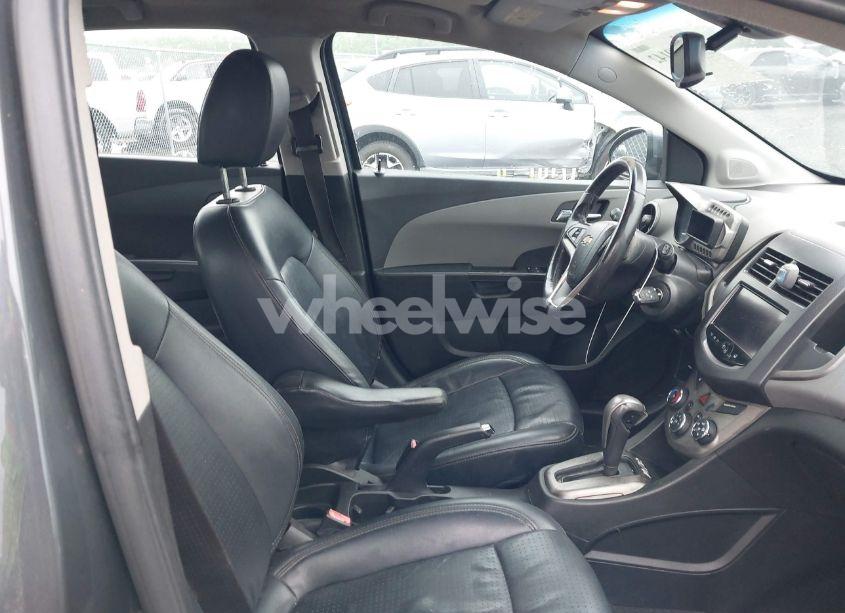 Photo 5 of 2013 Chevrolet Sonic LTZ AUTO (VIN 1G1JE6SH8D4172635)