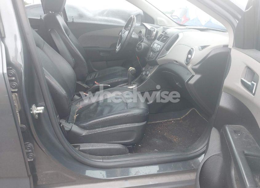 Photo 5 of 2012 Chevrolet Sonic 2LZ (VIN 1G1JE6SH9C4224451)