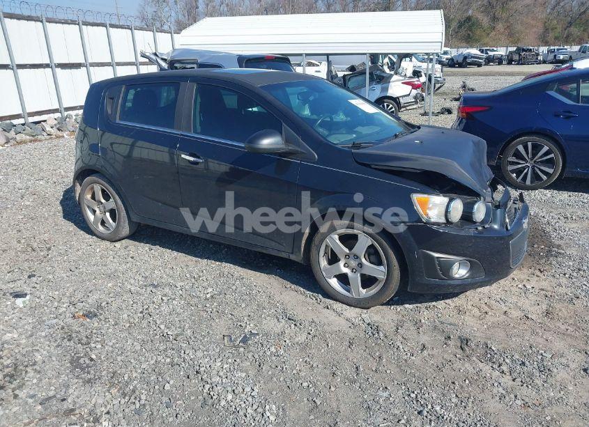 2013 Chevrolet Sonic LTZ AUTO (VIN 1G1JE6SH9D4100004) main photo