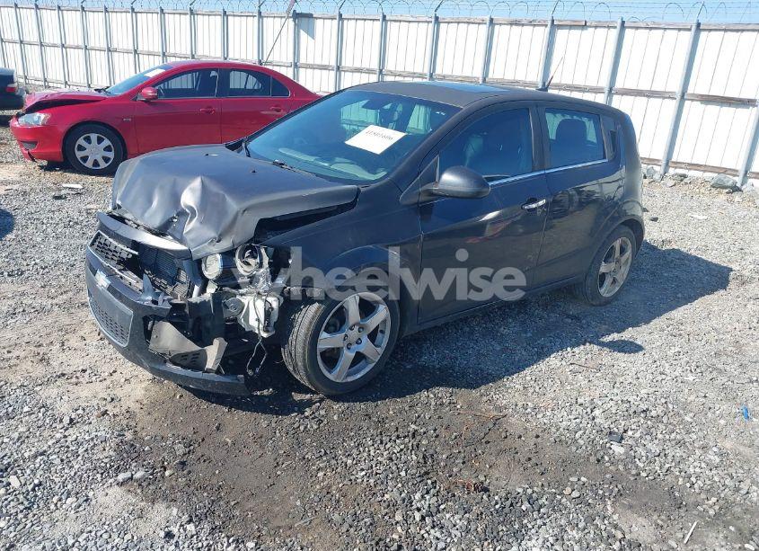 Photo 2 of 2013 Chevrolet Sonic LTZ AUTO (VIN 1G1JE6SH9D4100004)