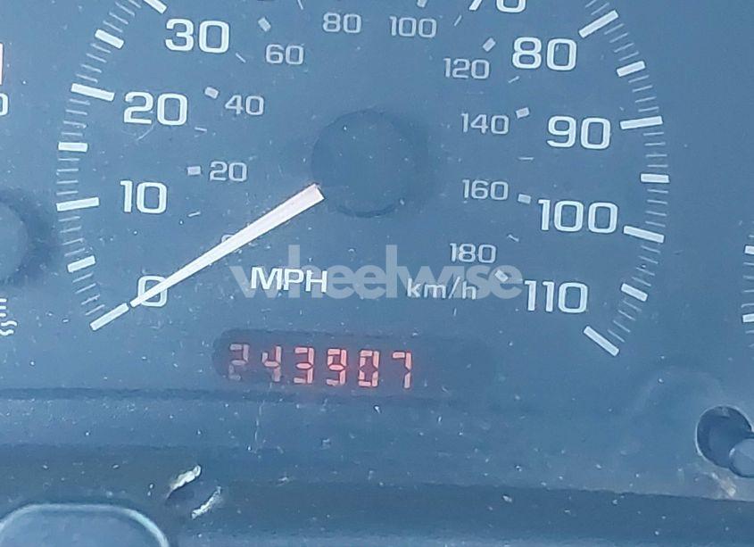 Photo 14 of 2004 Chevrolet Cavalier LS (VIN 1G1JF12F647237771)