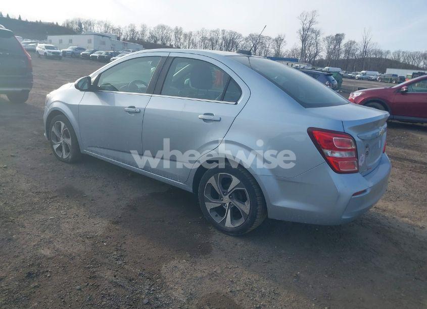 Photo 3 of 2018 Chevrolet Sonic PREMIER AUTO (VIN 1G1JF5SB0J4132905)