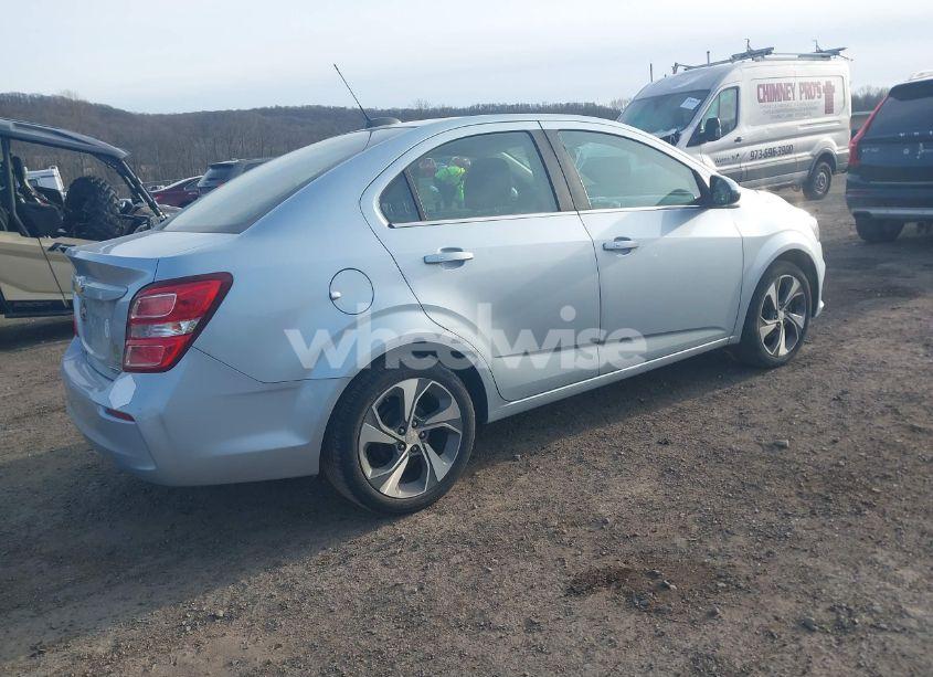 Photo 4 of 2018 Chevrolet Sonic PREMIER AUTO (VIN 1G1JF5SB0J4132905)
