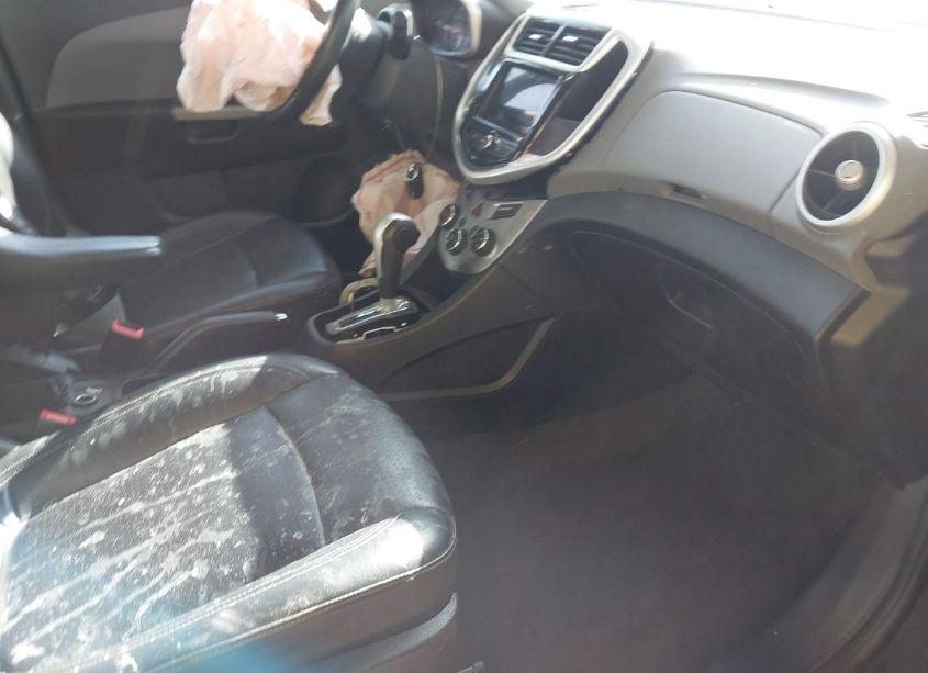 Photo 5 of 2019 Chevrolet Sonic PREMIER AUTO (VIN 1G1JF5SB0K4121565)