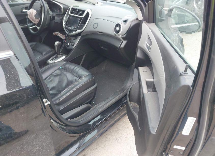 Photo 5 of 2019 Chevrolet Sonic PREMIER AUTO (VIN 1G1JF5SB1K4124829)