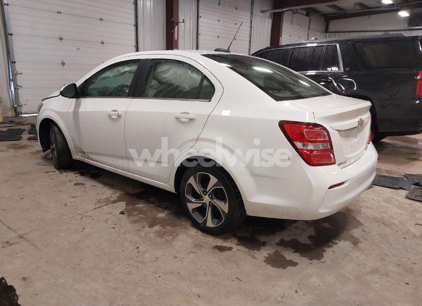 Photo 3 of 2020 Chevrolet Sonic FWD PREMIER (VIN 1G1JF5SB1L4120104)