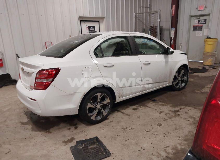 Photo 4 of 2020 Chevrolet Sonic FWD PREMIER (VIN 1G1JF5SB1L4120104)
