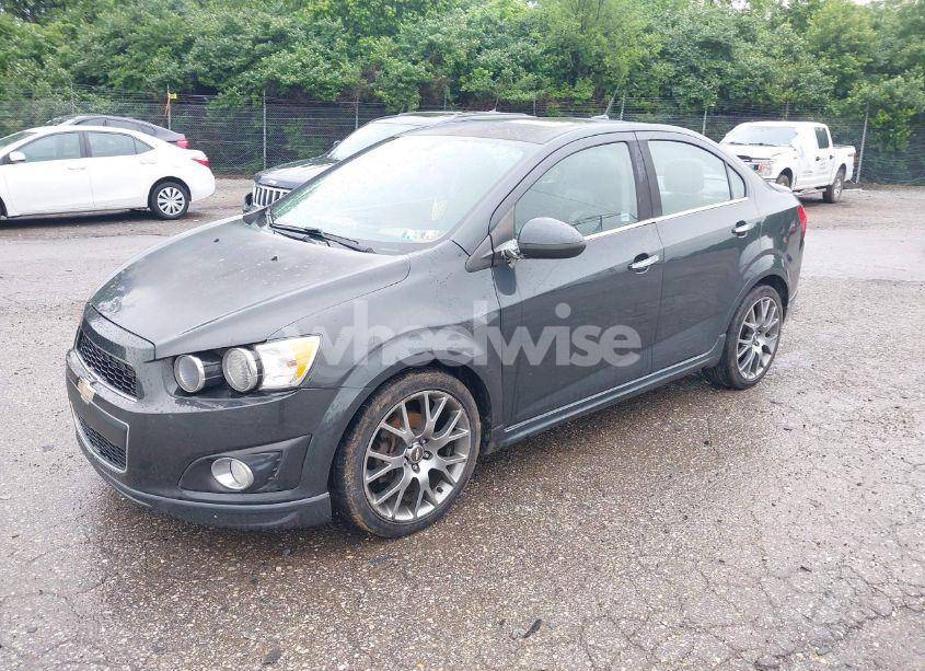 Photo 2 of 2014 Chevrolet Sonic LTZ MANUAL (VIN 1G1JF5SB2E4229027)
