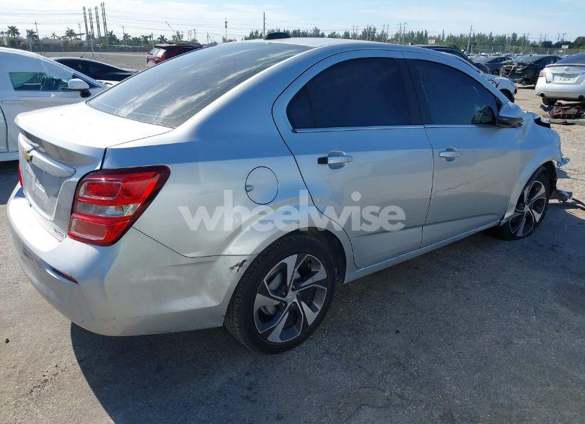 Photo 4 of 2017 Chevrolet Sonic PREMIER AUTO (VIN 1G1JF5SB3H4126994)