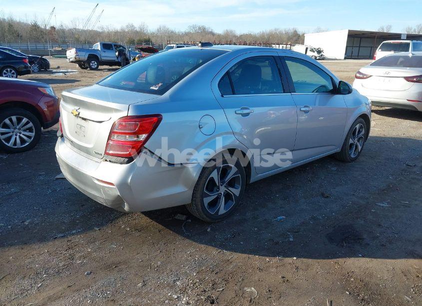 Photo 4 of 2018 Chevrolet Sonic PREMIER AUTO (VIN 1G1JF5SB5J4106865)