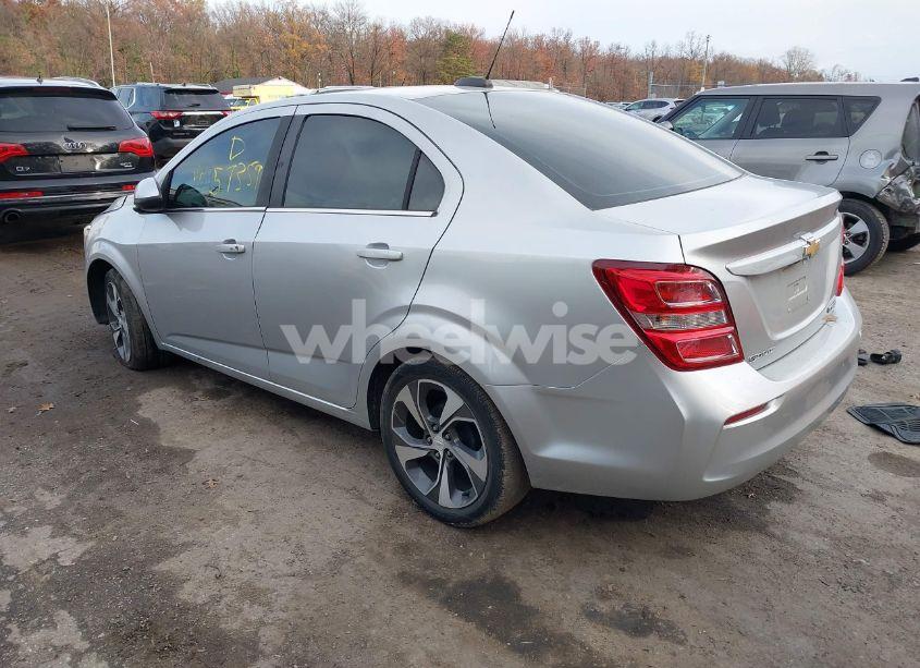 Photo 3 of 2019 Chevrolet Sonic PREMIER AUTO (VIN 1G1JF5SB5K4121903)