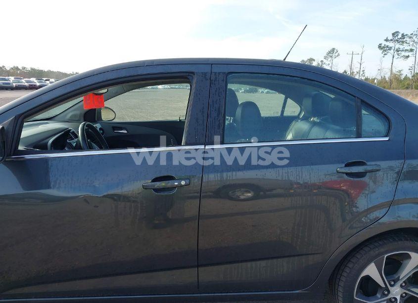 Photo 14 of 2019 Chevrolet Sonic PREMIER AUTO (VIN 1G1JF5SBXK4124358)