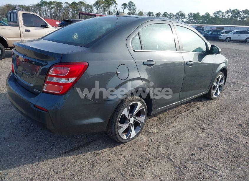 Photo 4 of 2019 Chevrolet Sonic PREMIER AUTO (VIN 1G1JF5SBXK4124358)