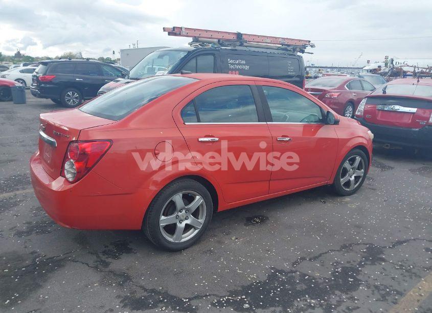 Photo 4 of 2012 Chevrolet Sonic 1LZ (VIN 1G1JF5SH7C4141544)