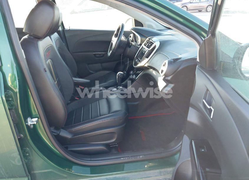 Photo 5 of 2018 Chevrolet Sonic PREMIER AUTO (VIN 1G1JF6SB0J4100025)