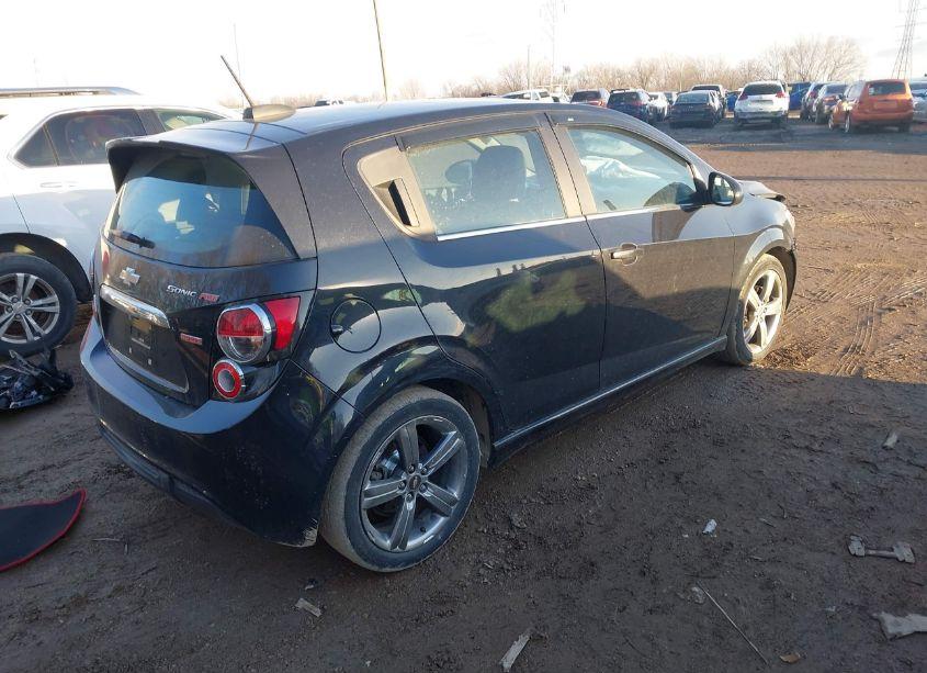 Photo 4 of 2015 Chevrolet Sonic RS AUTO (VIN 1G1JG6SB0F4143204)