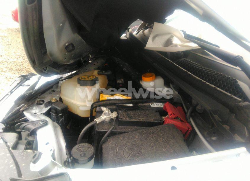 Photo 10 of 2020 Chevrolet Sonic FWD 1FL 5-DOOR (VIN 1G1JG6SB0L4129413)