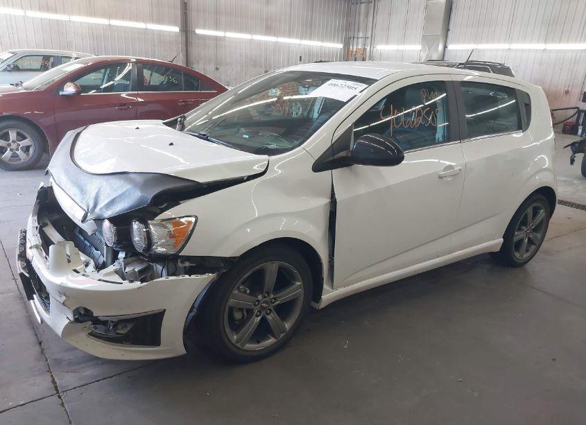 Photo 2 of 2015 Chevrolet Sonic RS AUTO (VIN 1G1JG6SB2F4199211)
