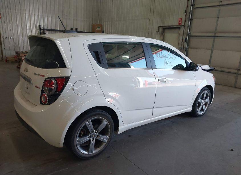 Photo 4 of 2015 Chevrolet Sonic RS AUTO (VIN 1G1JG6SB2F4199211)