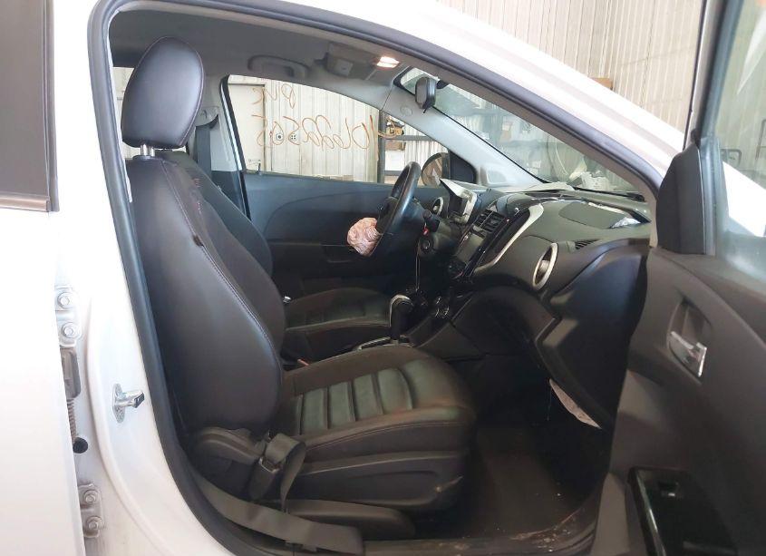 Photo 5 of 2015 Chevrolet Sonic RS AUTO (VIN 1G1JG6SB2F4199211)