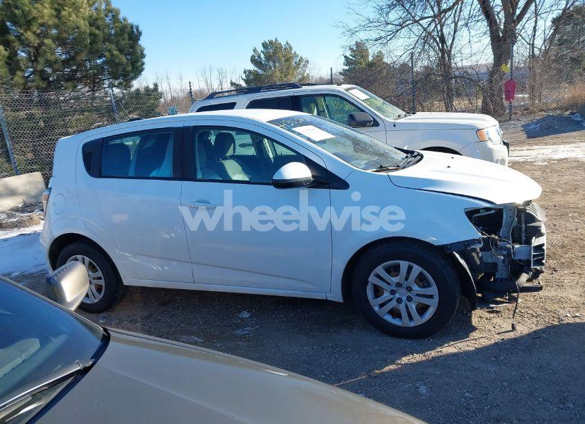 Photo 14 of 2019 Chevrolet Sonic LT AUTO (VIN 1G1JG6SB2K4128620)