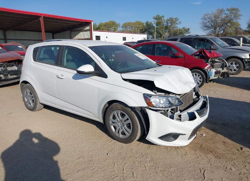 2019 Chevrolet Sonic LT AUTO (VIN 1G1JG6SB2K4139102) main photo