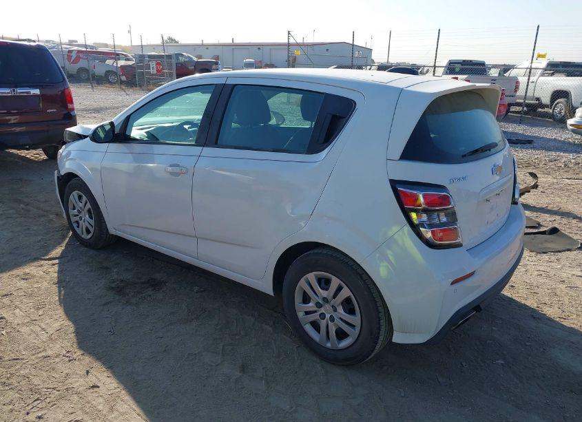 Photo 3 of 2019 Chevrolet Sonic LT AUTO (VIN 1G1JG6SB2K4139102)