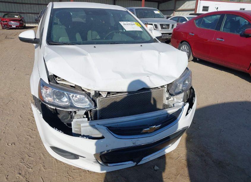 Photo 6 of 2019 Chevrolet Sonic LT AUTO (VIN 1G1JG6SB2K4139102)