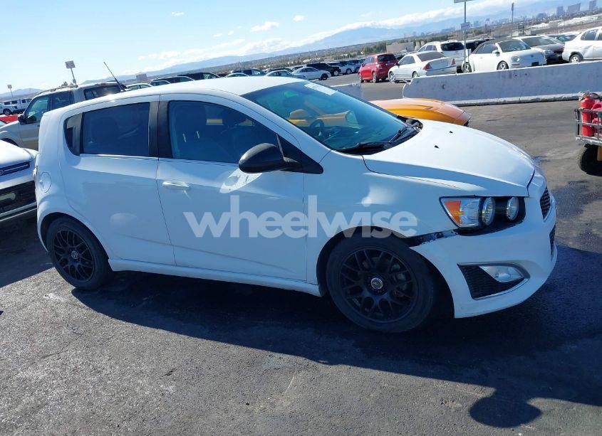 Photo 12 of 2013 Chevrolet Sonic RS AUTO (VIN 1G1JG6SB3D4225084)