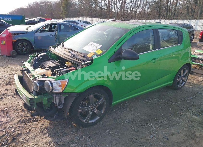 Photo 2 of 2015 Chevrolet Sonic RS AUTO (VIN 1G1JG6SB4F4202352)