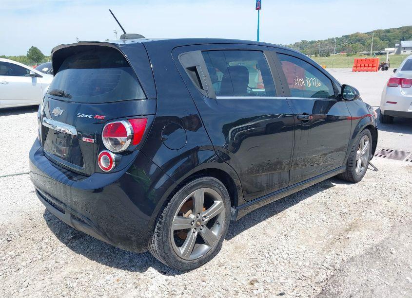 Photo 4 of 2016 Chevrolet Sonic RS AUTO (VIN 1G1JG6SB5G4119384)
