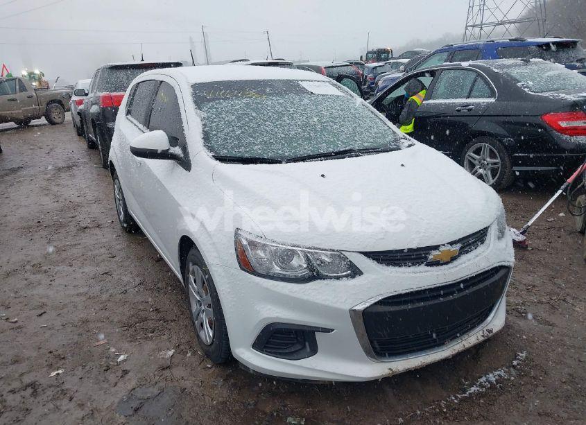 2019 Chevrolet Sonic LT AUTO (VIN 1G1JG6SB5K4132449) main photo