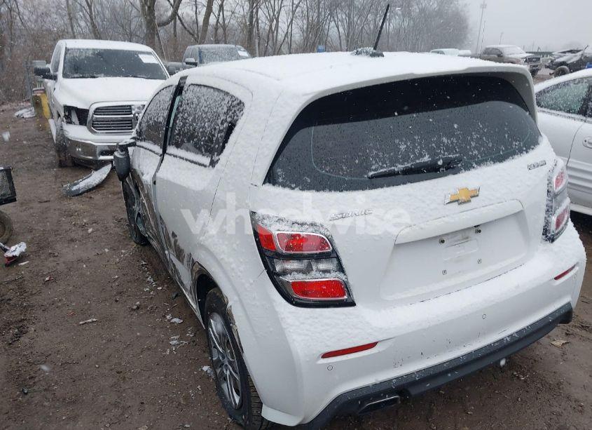 Photo 3 of 2019 Chevrolet Sonic LT AUTO (VIN 1G1JG6SB5K4132449)