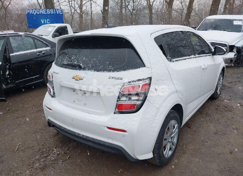 Photo 4 of 2019 Chevrolet Sonic LT AUTO (VIN 1G1JG6SB5K4132449)