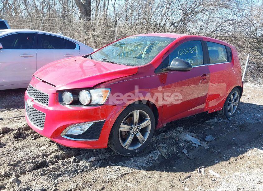 Photo 2 of 2014 Chevrolet Sonic RS AUTO (VIN 1G1JG6SB8E4224403)