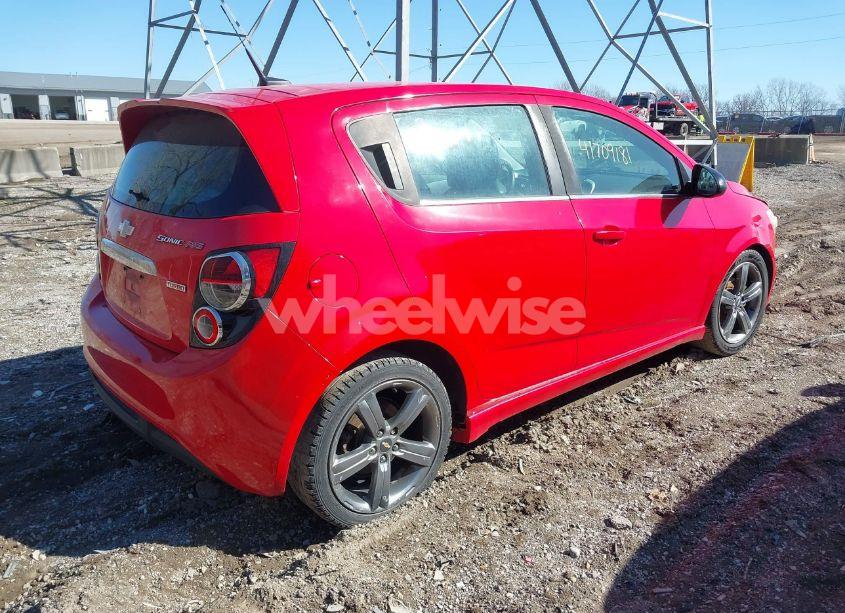 Photo 4 of 2014 Chevrolet Sonic RS AUTO (VIN 1G1JG6SB8E4224403)