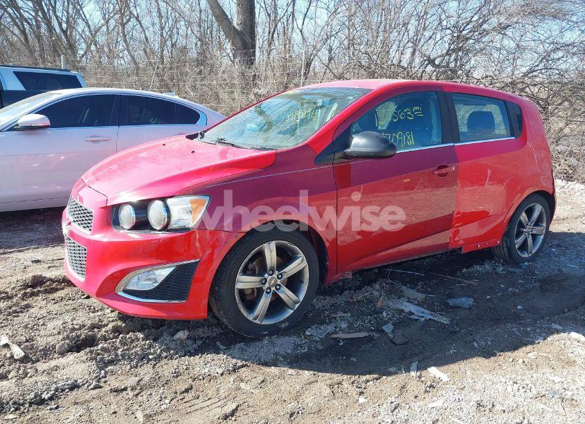Photo 6 of 2014 Chevrolet Sonic RS AUTO (VIN 1G1JG6SB8E4224403)