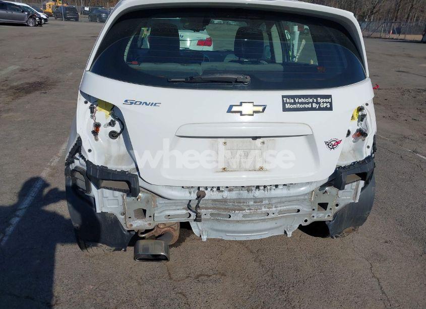 Photo 16 of 2020 Chevrolet Sonic FWD 1FL 5-DOOR (VIN 1G1JG6SB8L4109586)