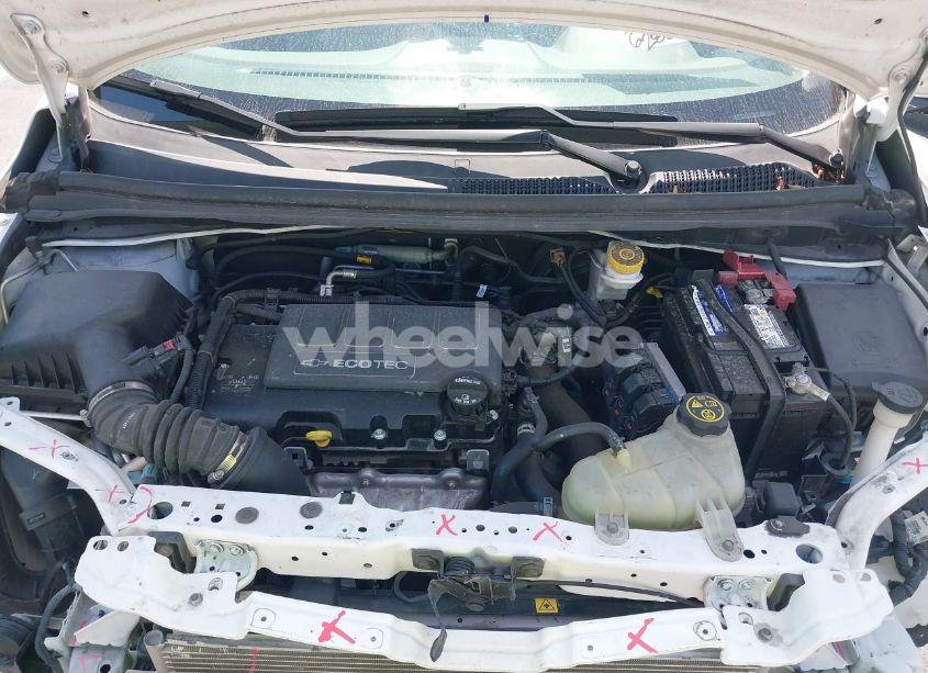 Photo 10 of 2019 Chevrolet Sonic LT AUTO (VIN 1G1JG6SB9K4142045)