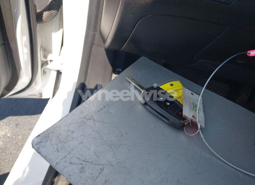 Photo 11 of 2019 Chevrolet Sonic LT AUTO (VIN 1G1JG6SB9K4142045)