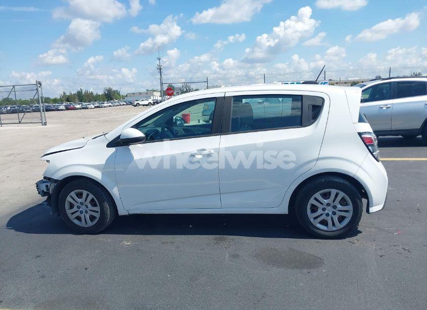 Photo 15 of 2019 Chevrolet Sonic LT AUTO (VIN 1G1JG6SB9K4142045)