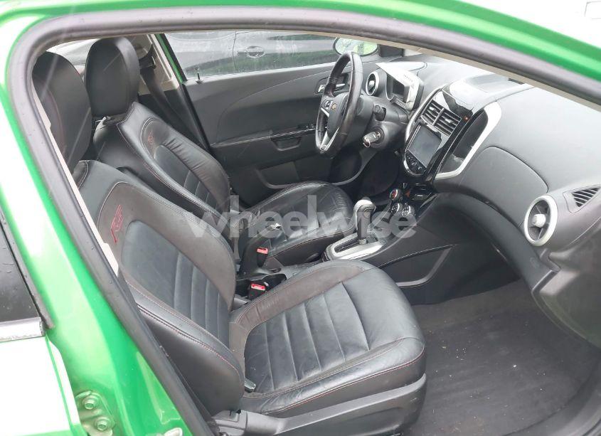 Photo 5 of 2014 Chevrolet Sonic RS AUTO (VIN 1G1JG6SBXE4236942)