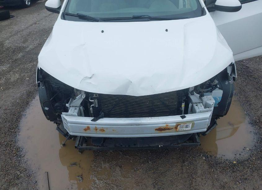 Photo 6 of 2017 Chevrolet Sonic LT AUTO (VIN 1G1JG6SG1H4149432)