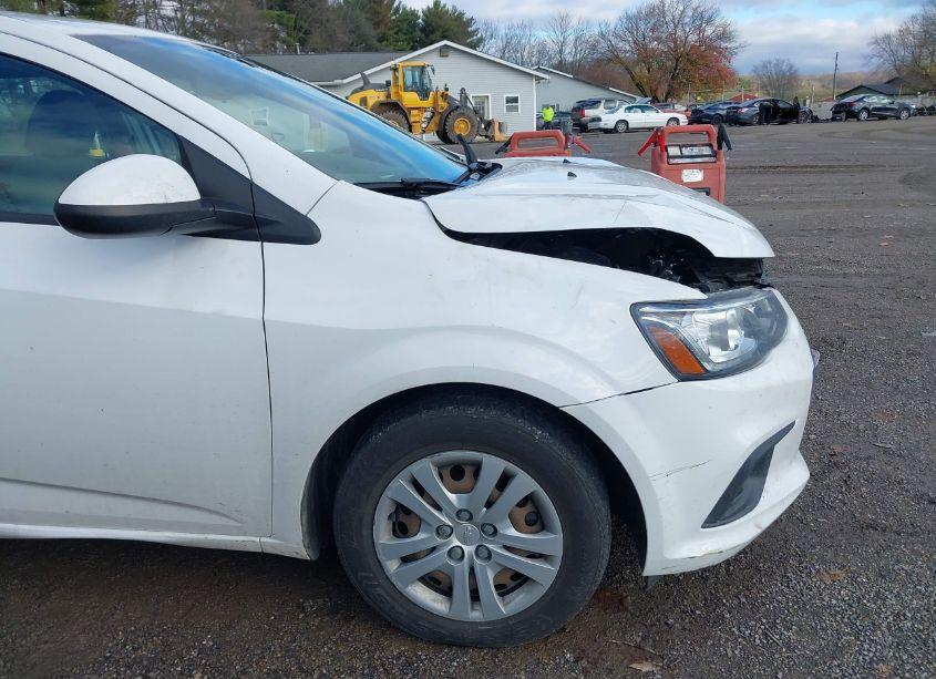 Photo 13 of 2017 Chevrolet Sonic LT AUTO (VIN 1G1JG6SG4H4163969)