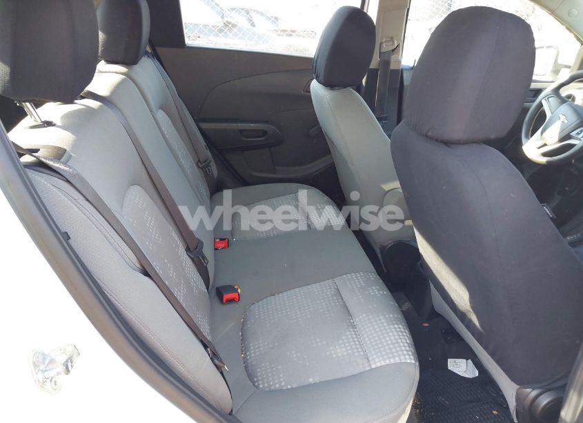 Photo 8 of 2017 Chevrolet Sonic LT AUTO (VIN 1G1JG6SG7H4144638)