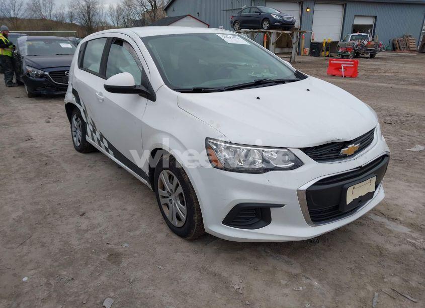 2017 Chevrolet Sonic LT AUTO (VIN 1G1JG6SG8H4149928) main photo